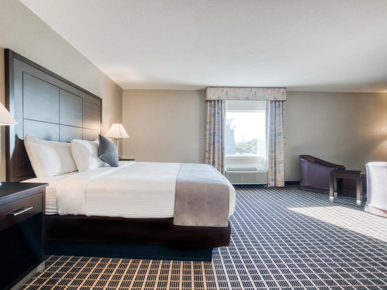 Alexis Hotel & Banquets Dallas Park Central Galleria Extérieur photo